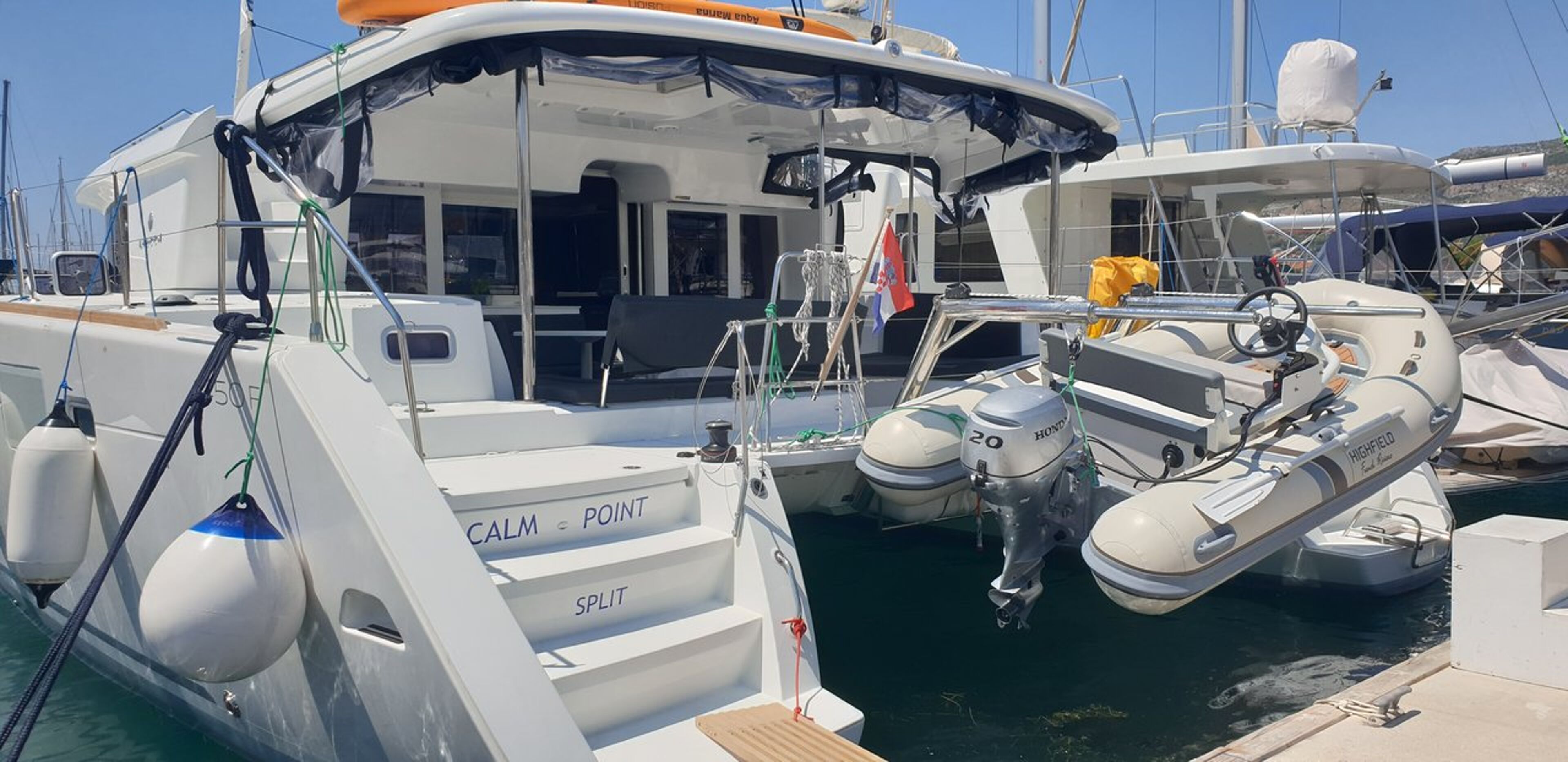Lagoon 450 - 4 + 2 cab. Calm Point