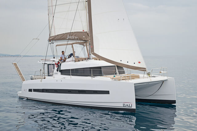 Bali 4.1 - 4 + 2 cab. Golden Waters