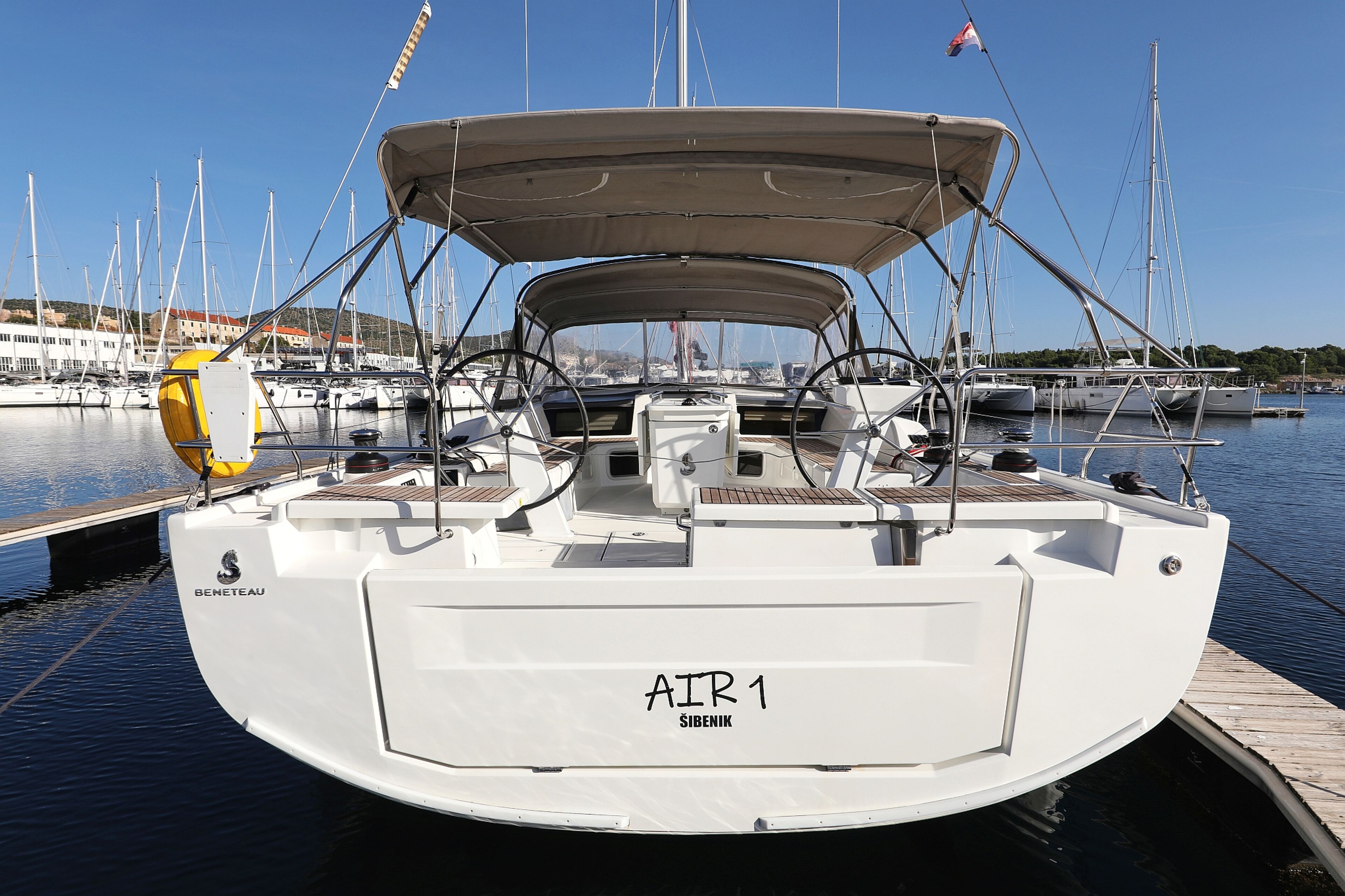 Oceanis 51.1 - 5 + 1 cab. Air 1