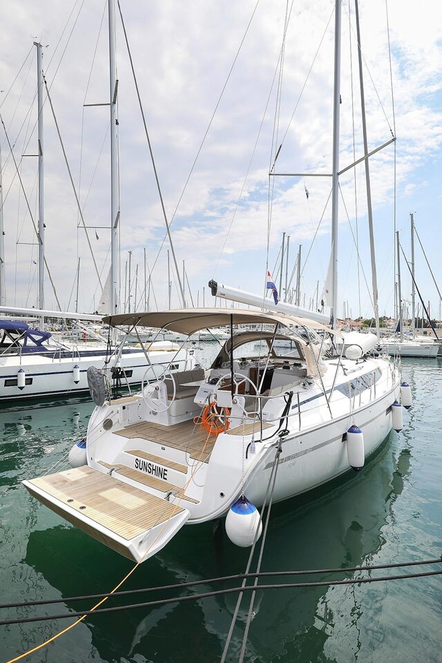 Bavaria Cruiser 46 Style - 4 cab. Sunshine