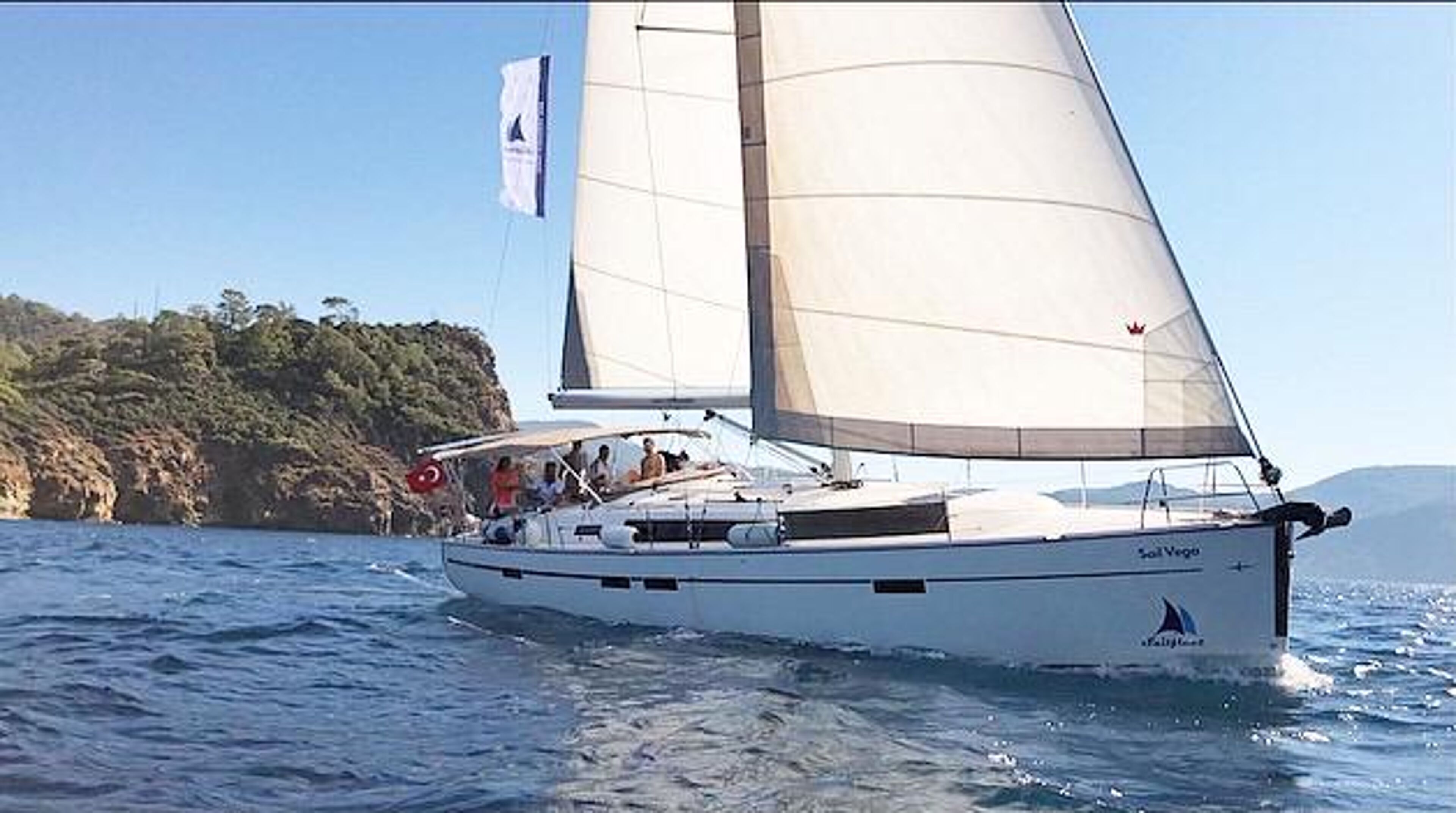Bavaria Cruiser 46 - 4 cab. Sail Vega