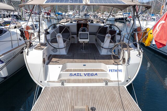 Bavaria Cruiser 46 - 4 cab. Sail Vega