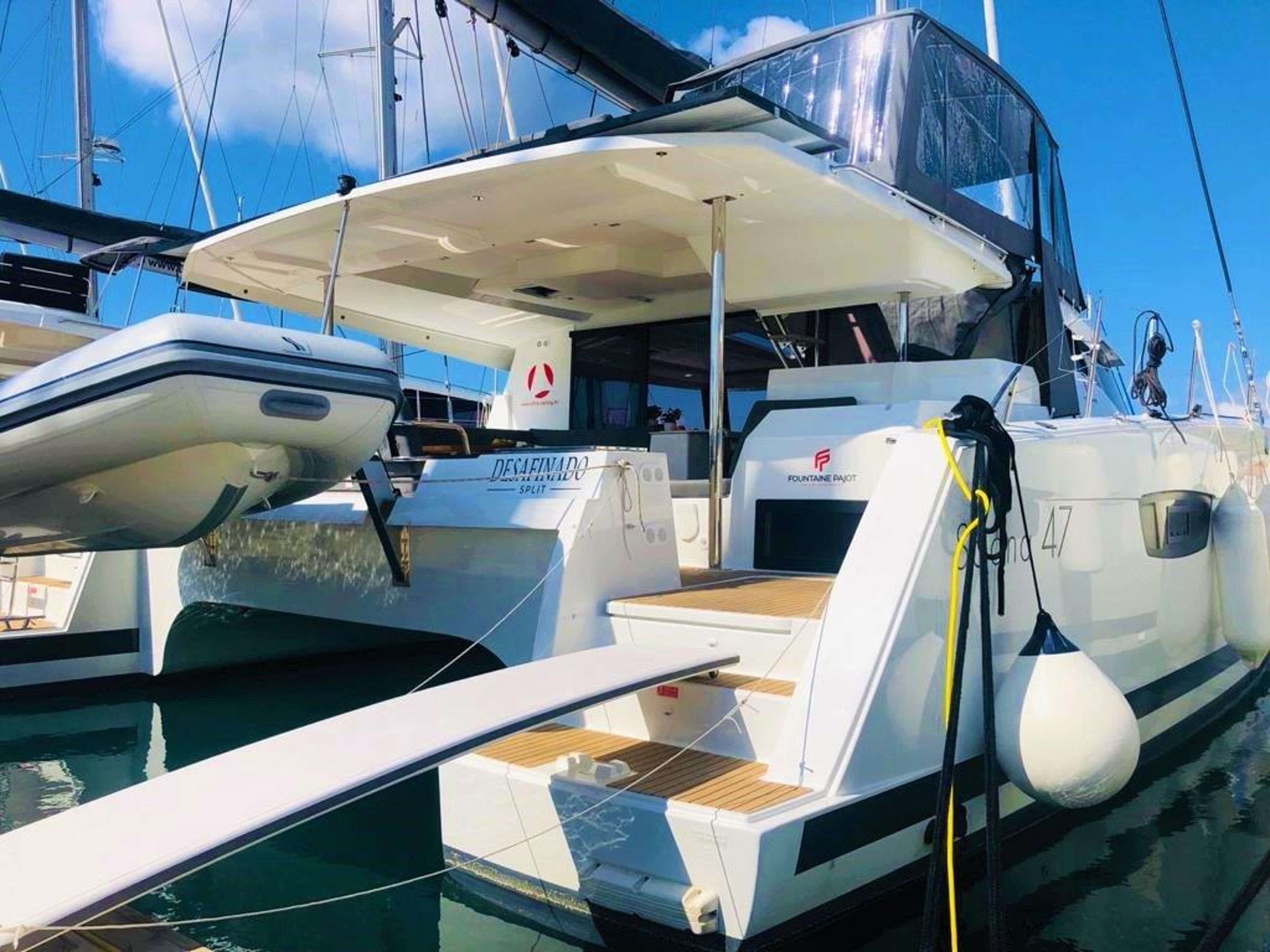 Fountaine Pajot Saona 47 Quintet - 5 + 1 cab. Desafinado