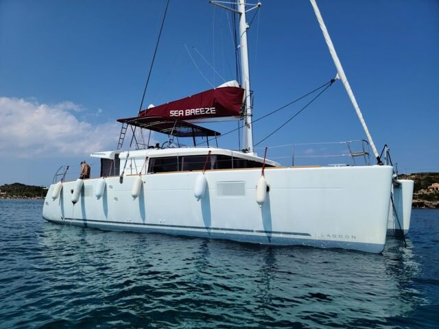 Lagoon 450 F - 4 + 2 cab. Sea Breeze