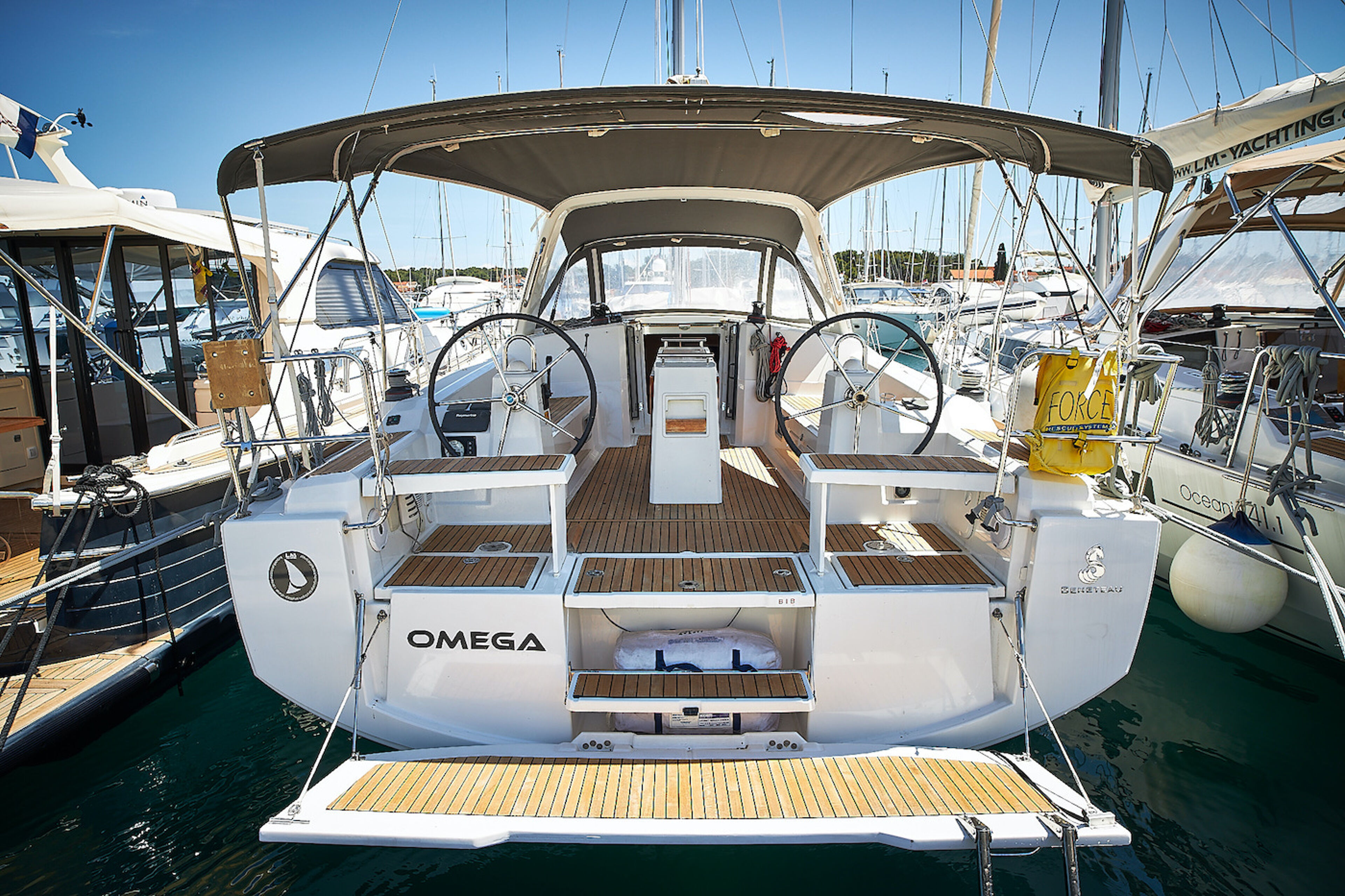 Oceanis 38 - 3 cab. Omega