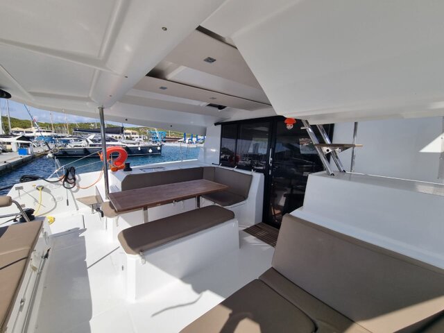 Fountaine Pajot Astrea 42 - 4 + 2 cab. Princess Kiara