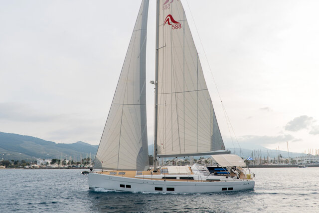Hanse 588 - 3 + 1 cab. Amadea