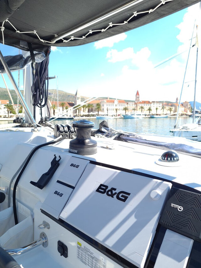 Lagoon 40 - 4 + 2 cab Sailing Point