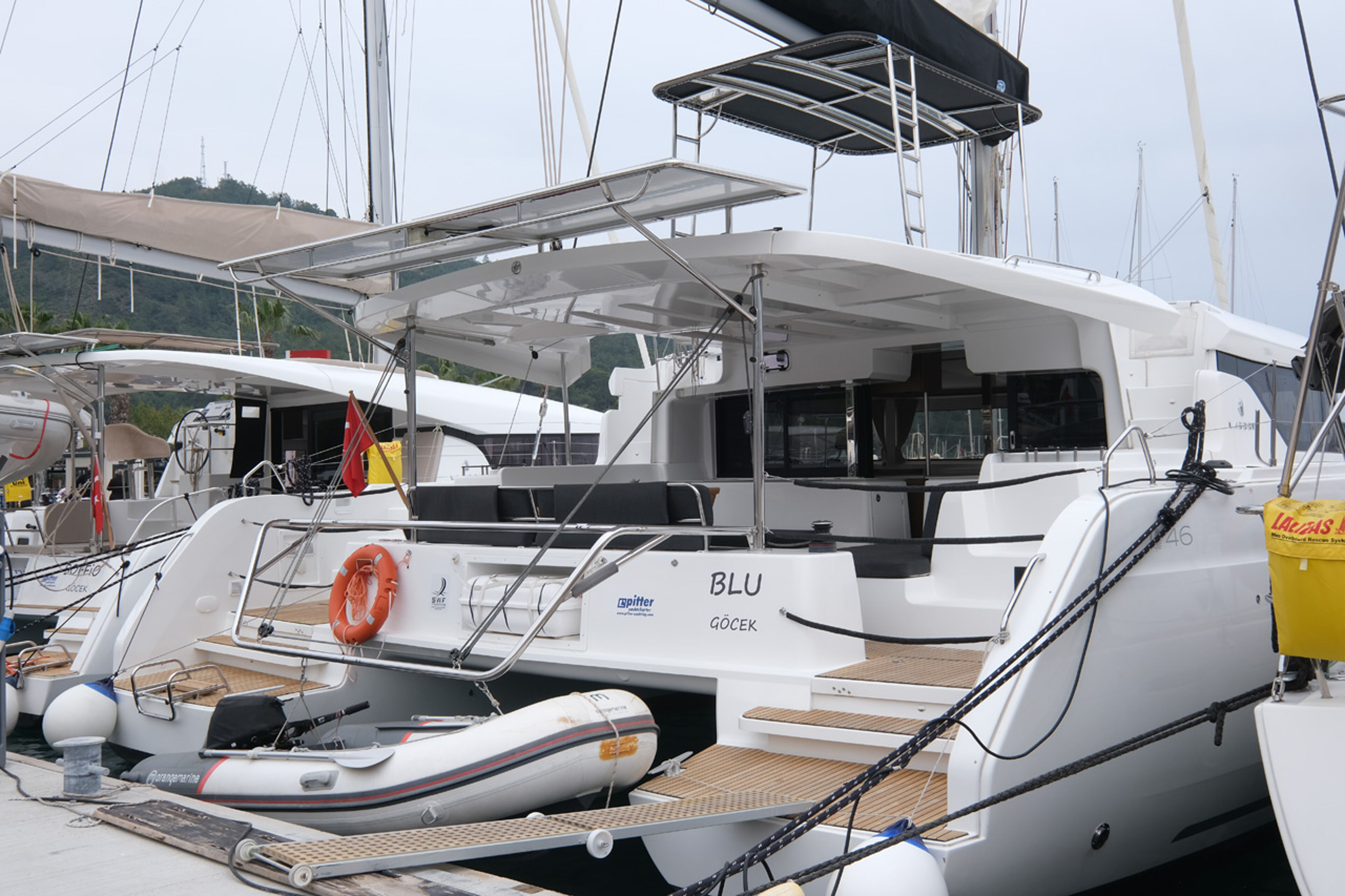 Lagoon 46 - 4 + 1 cab. Blu