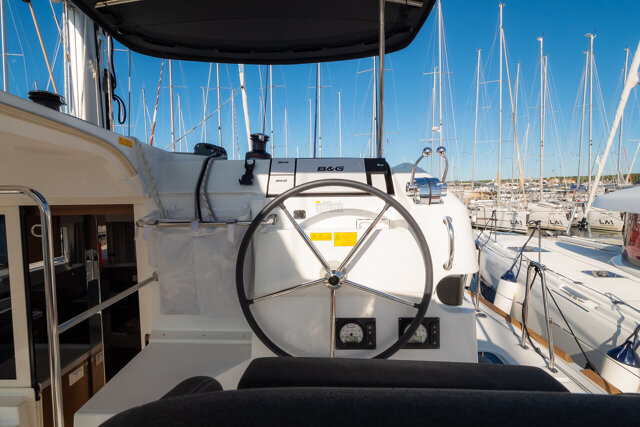 Lagoon 40 - 4 + 2 cab Chingi Lingy