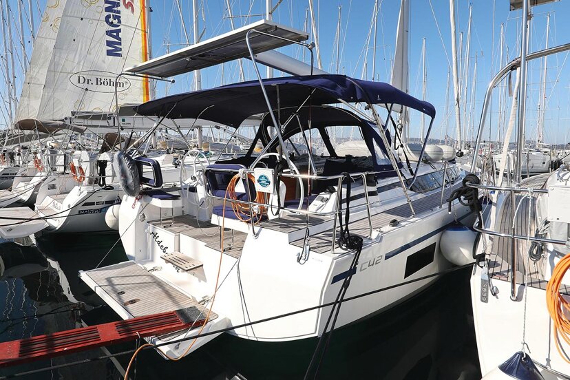 Bavaria C42 First Light