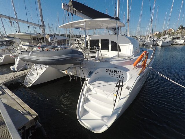 Lagoon 380 - 4 + 2 cab. Grey Pearl