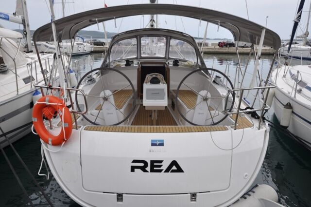 Bavaria Cruiser 37 - 3 cab. Rea