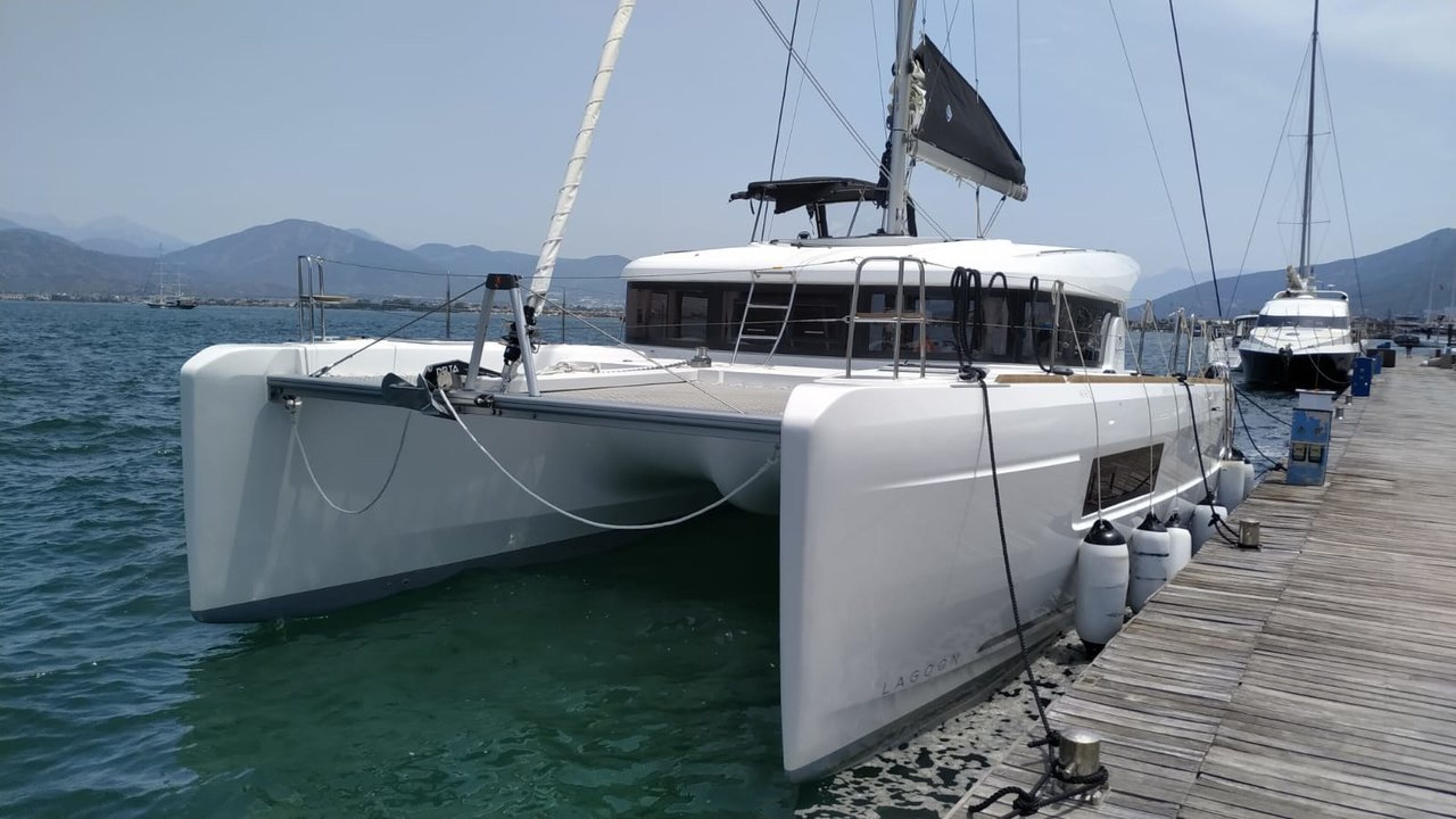 Lagoon 40 - 4 cab. Leo