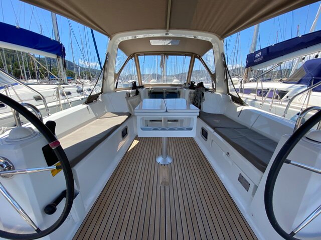 Oceanis 38 - 3 cab. Solar
