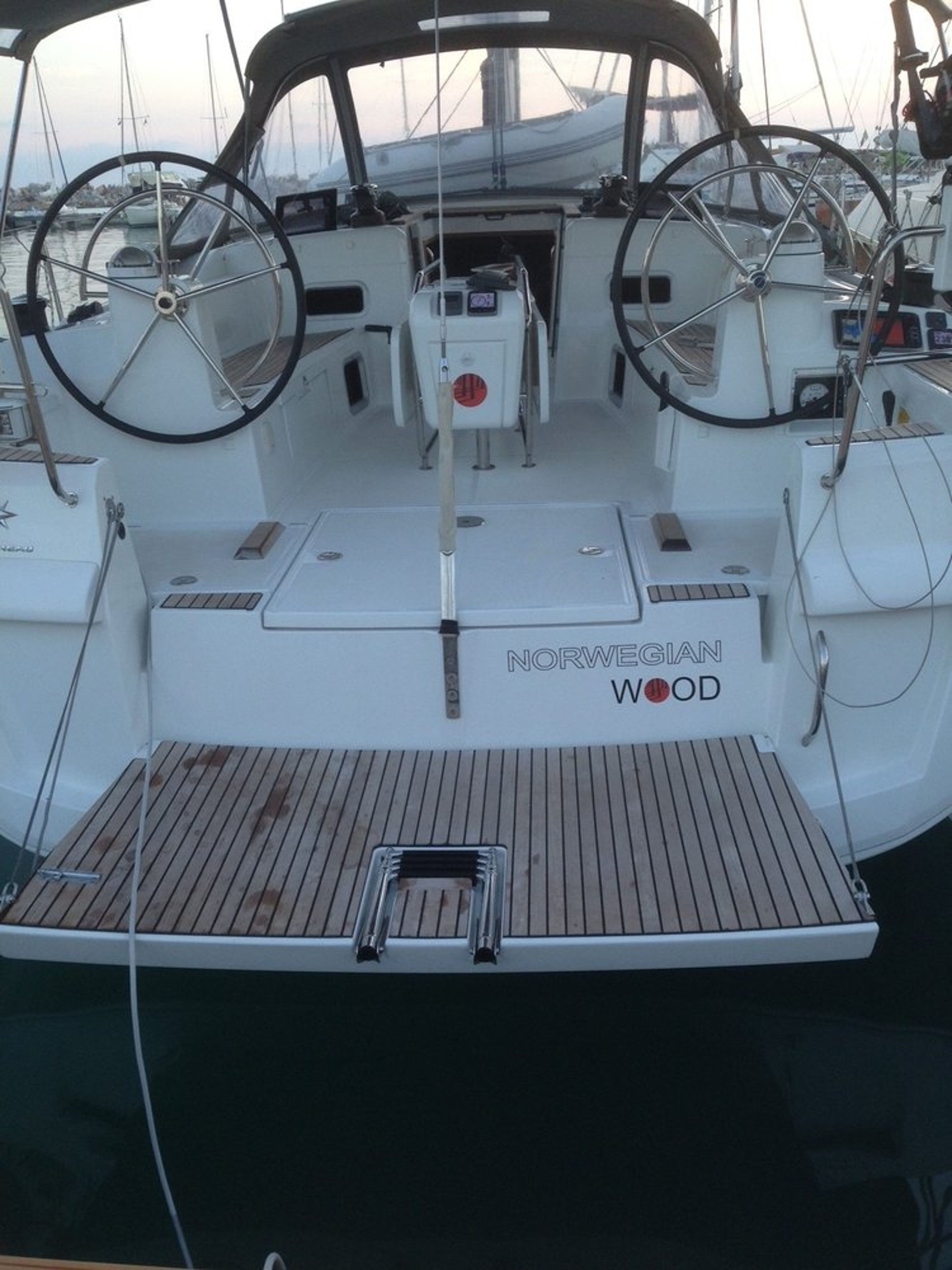 Sun Odyssey 479 - 4 cab. Norwegian wood