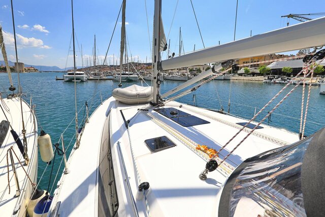 Bavaria Cruiser 46 - 4 cab. Avior