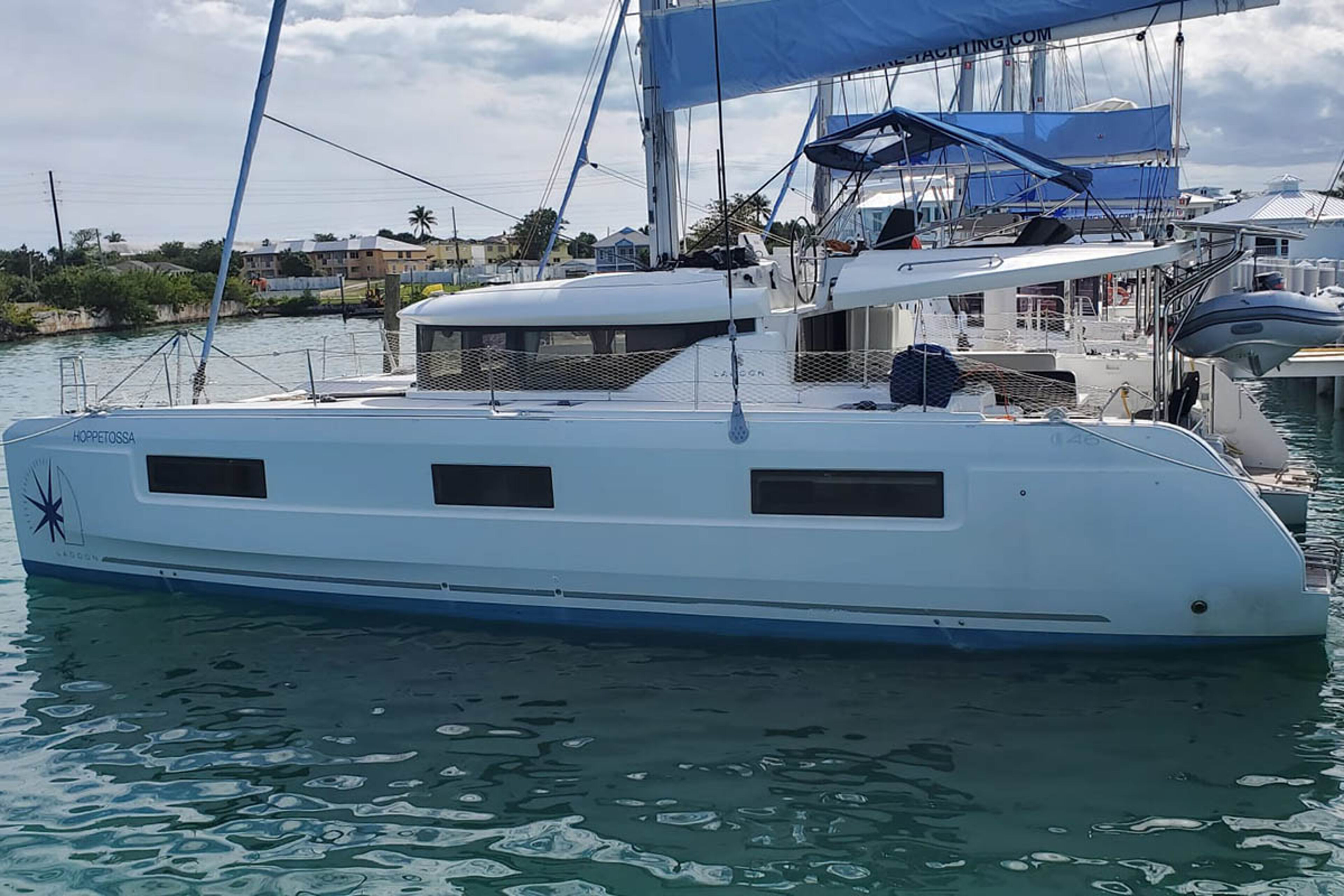 Lagoon 46 - 4 + 2 cab. Hoppetossa 