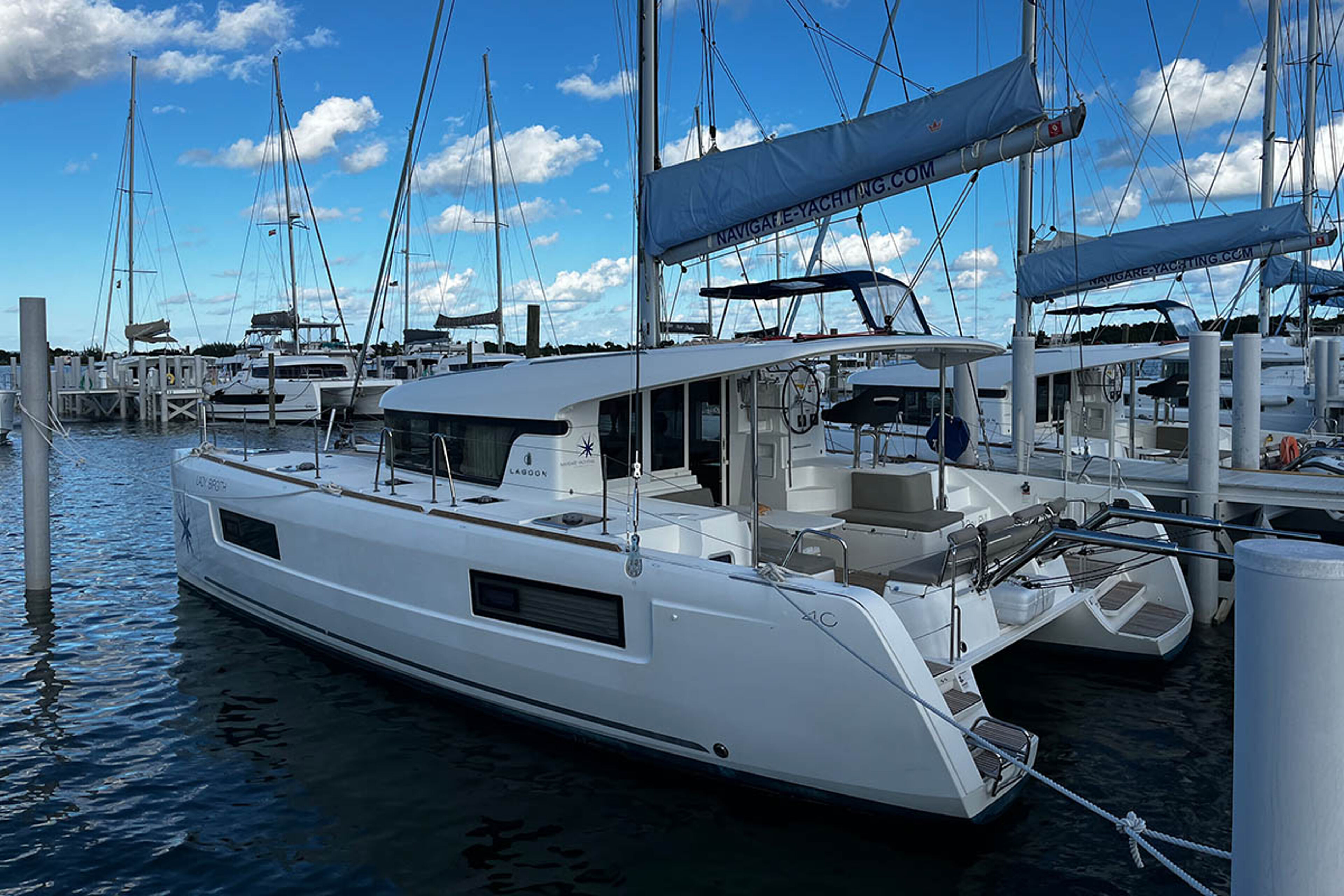 Lagoon 40 - 3 + 2 cab Lady Birgith 