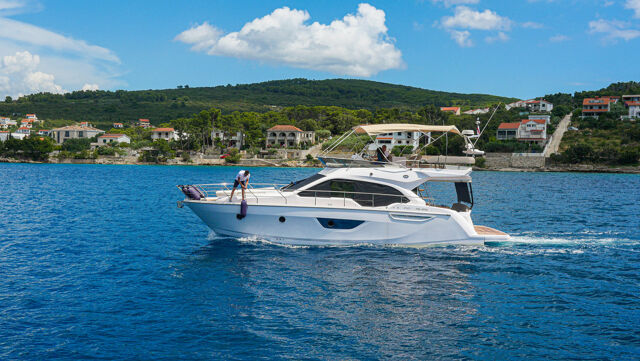 Sessa Fly 47 Stardust