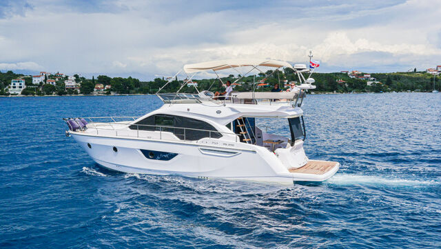 Sessa Fly 47 Stardust