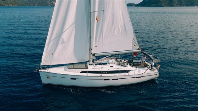Bavaria Cruiser 46 - 4 cab. Barcelona