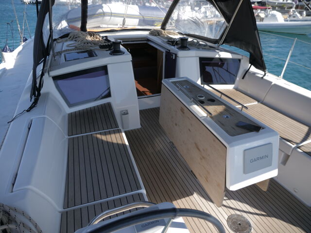 Dufour 430 - 3 cab. Bloody Mary