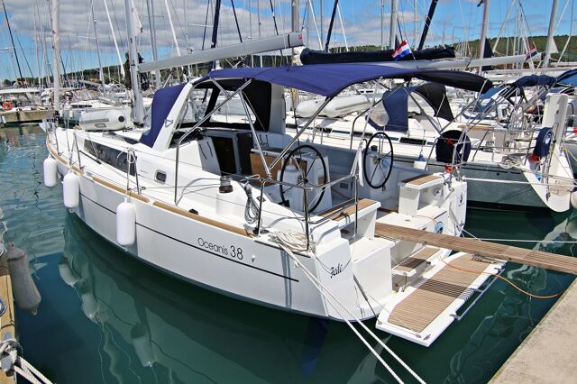 Oceanis 38 - 3 cab. Fede