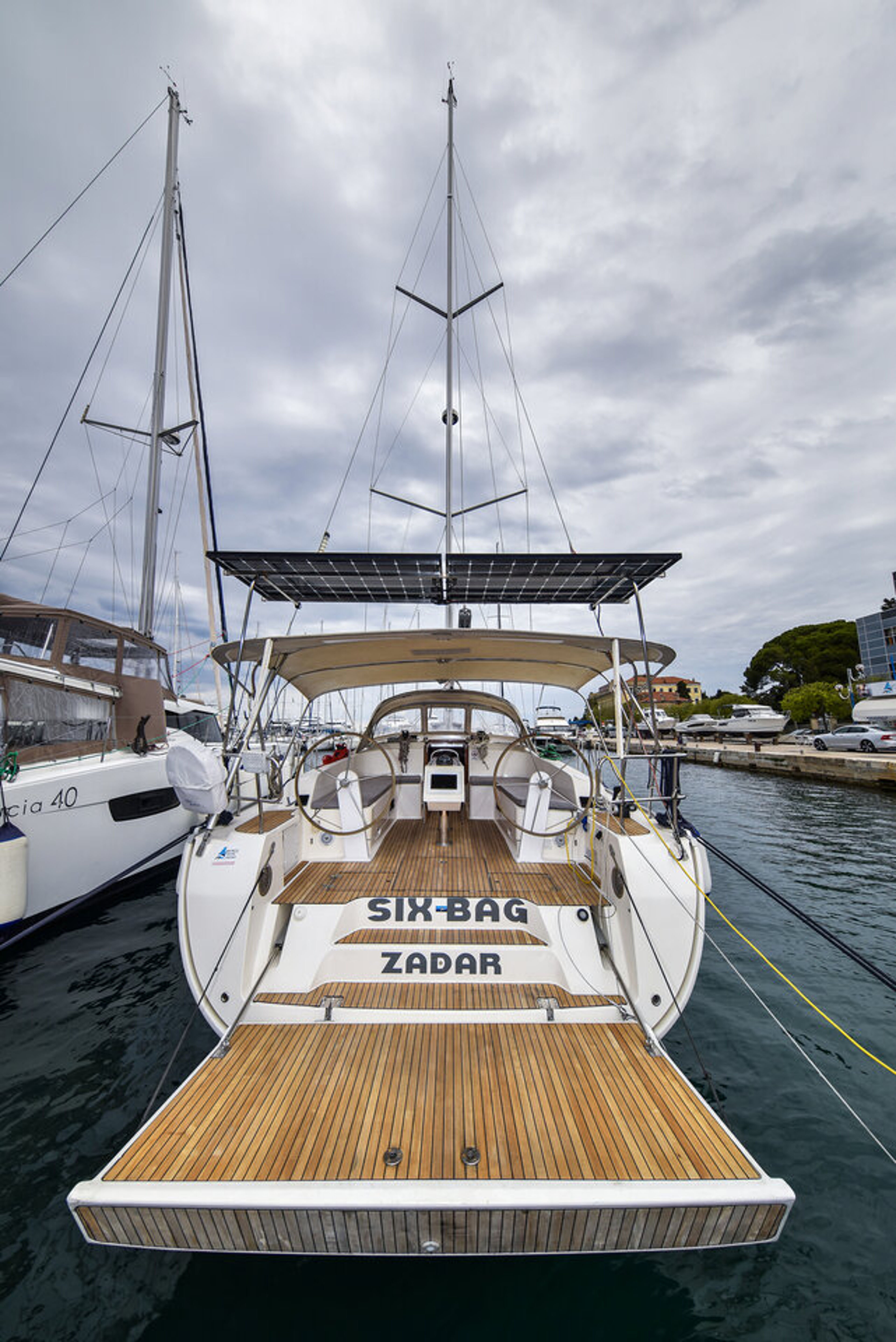 Bavaria Cruiser 46 - 4 cab. Six Bag