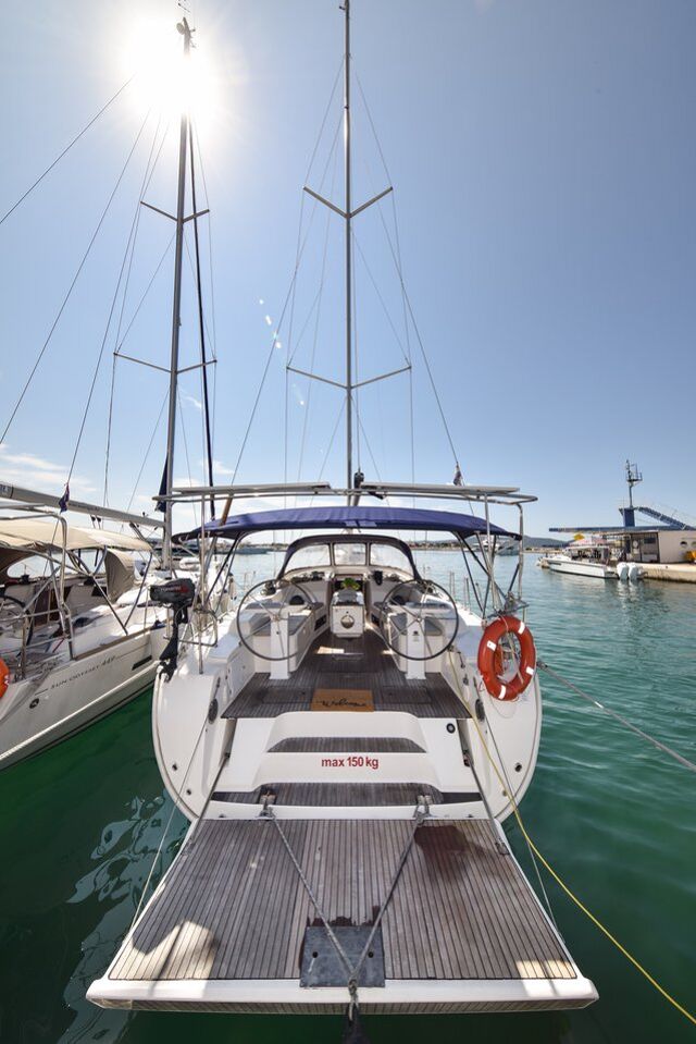 Bavaria Cruiser 45 - 4 cab. Controvento