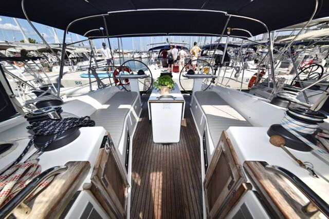 Bavaria Cruiser 45 - 4 cab. Controvento