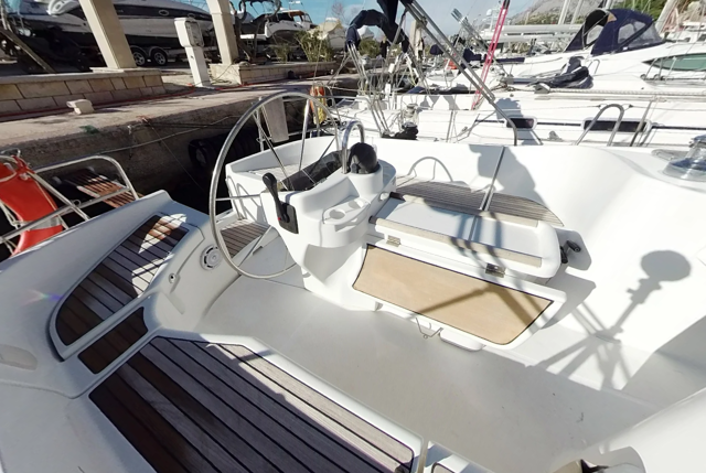 Oceanis Clipper 411 - 4 cab. Hypo