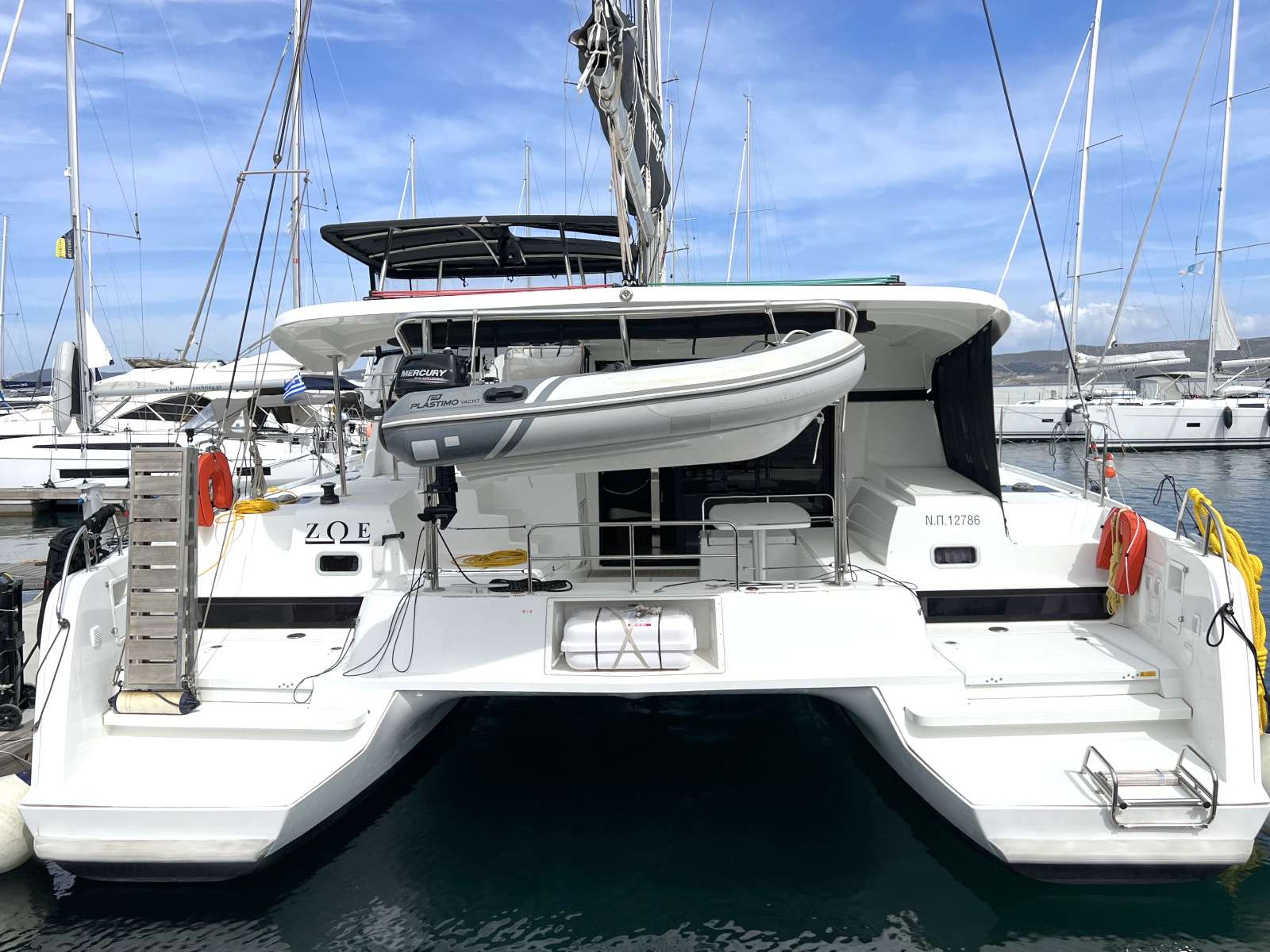 Lagoon 42 - 4 + 2 cab. Zoe
