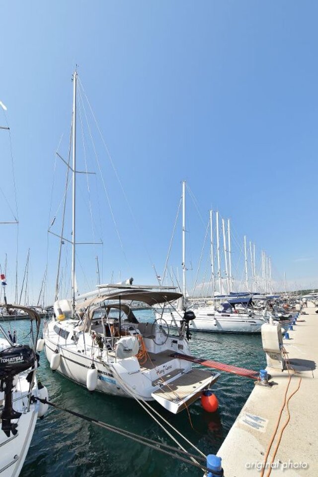Bavaria Cruiser 37 - 3 cab. Hang Loose