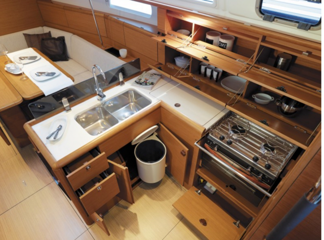 Sun Odyssey 389 Verona