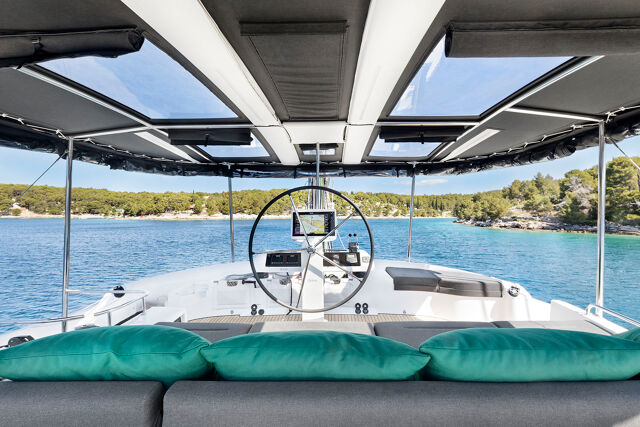 Lagoon 52 F OW - 3 + 2 cab. Emerald Gemini
