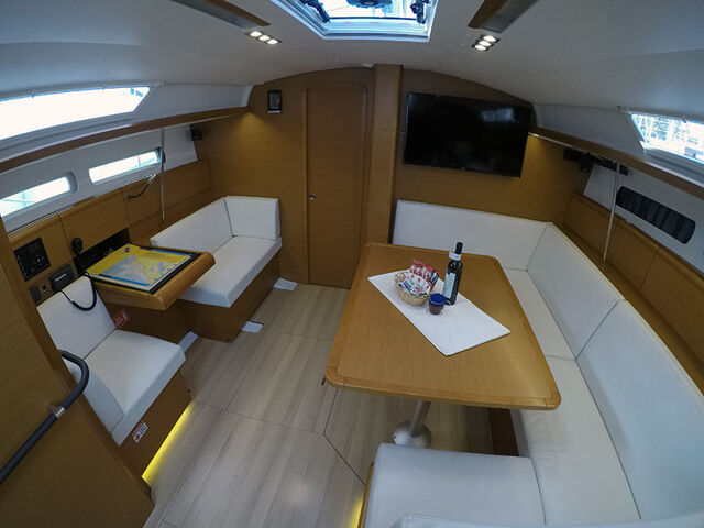 Sun Odyssey 449 - 3 cab. Elissa