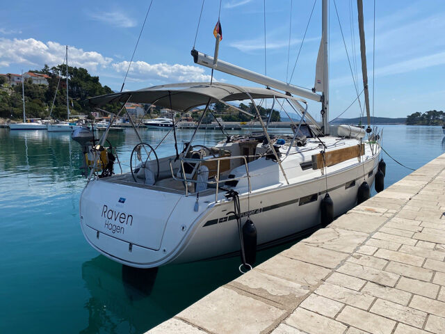 Bavaria Cruiser 41 - 3 cab. Raven