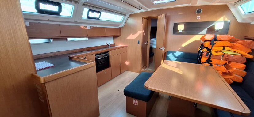 Bavaria Cruiser 46 - 4 cab. Galeb