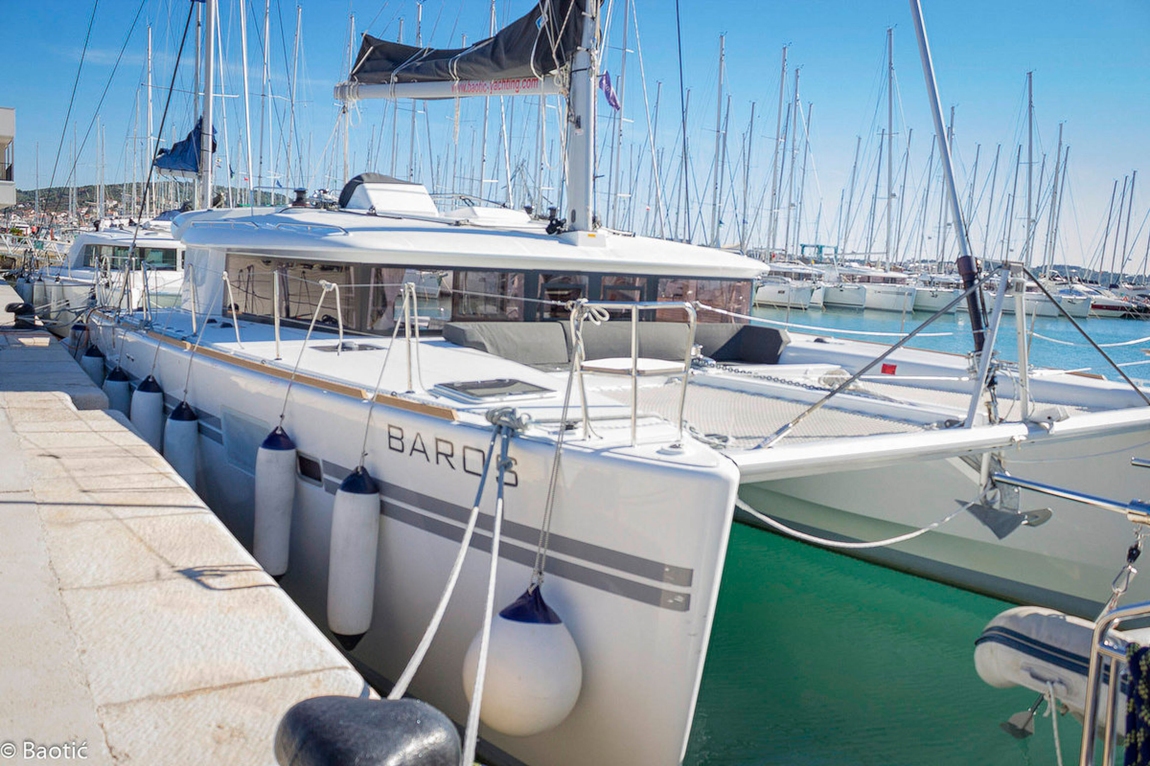 Lagoon 450 - 4 + 2 cab. Baros