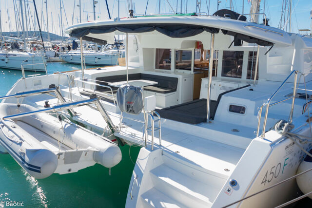 Lagoon 450 - 4 + 2 cab. Baros