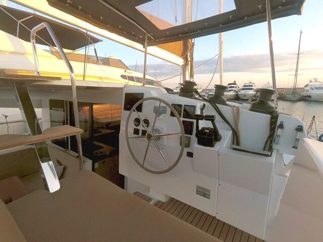 Fountaine Pajot Lucia 40 - 4 cab. E-Varka