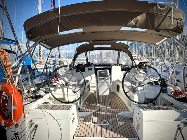 Sun Odyssey 419 Foxy