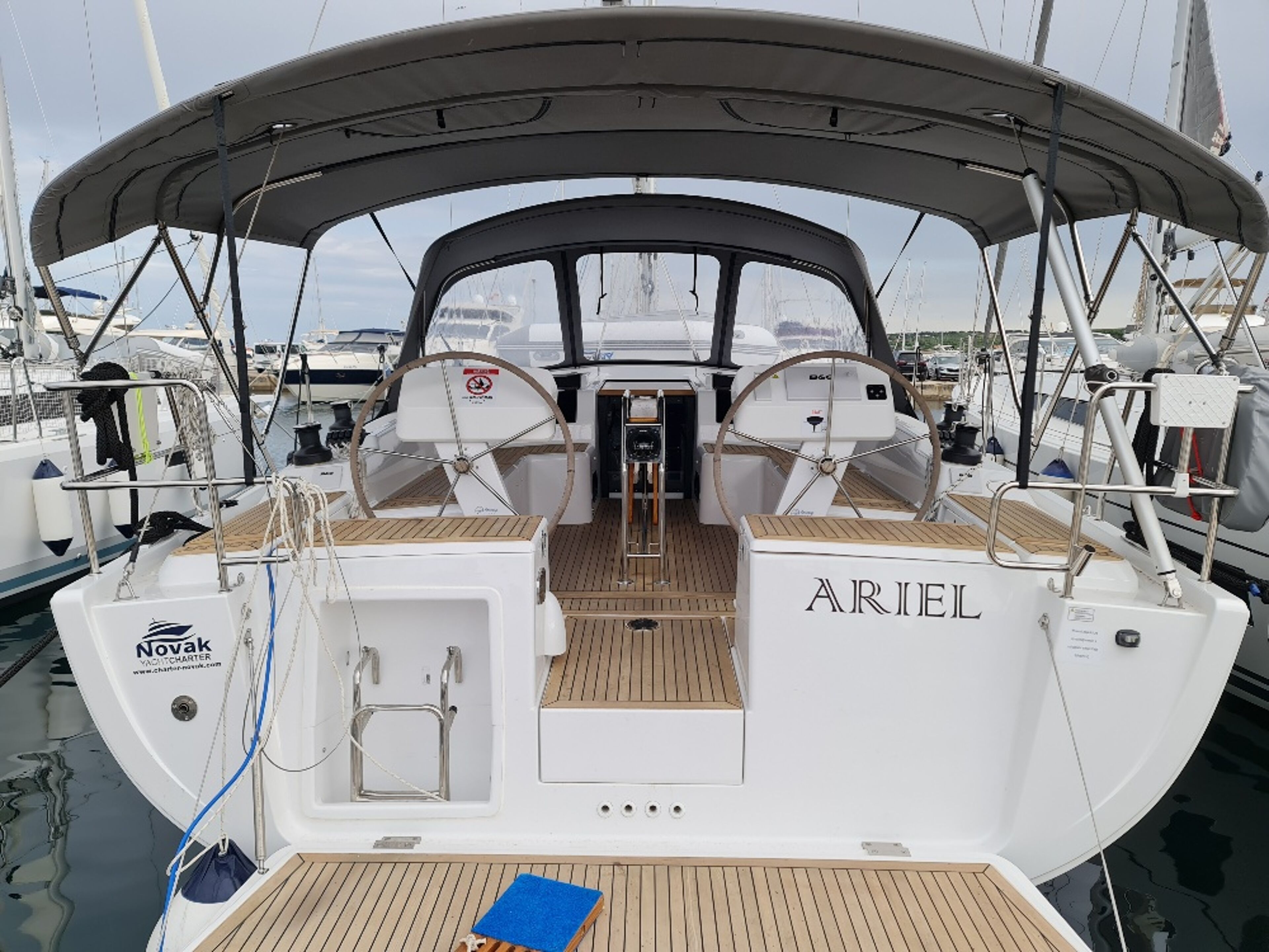 Hanse 458 Ariel