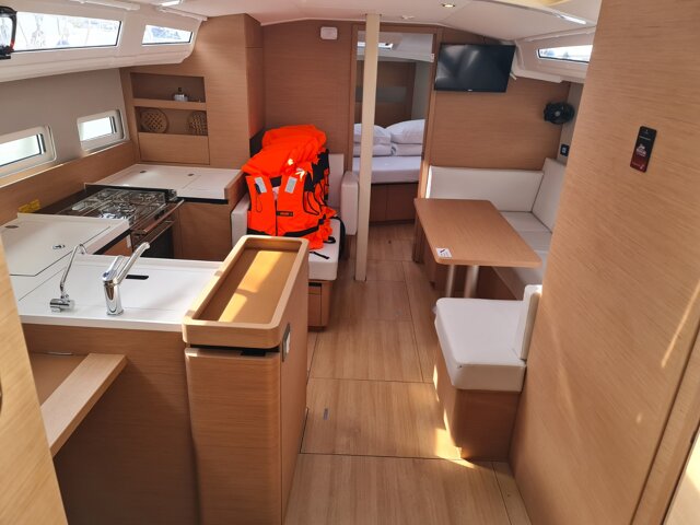 Sun Odyssey 410 - 3 cab. Rea