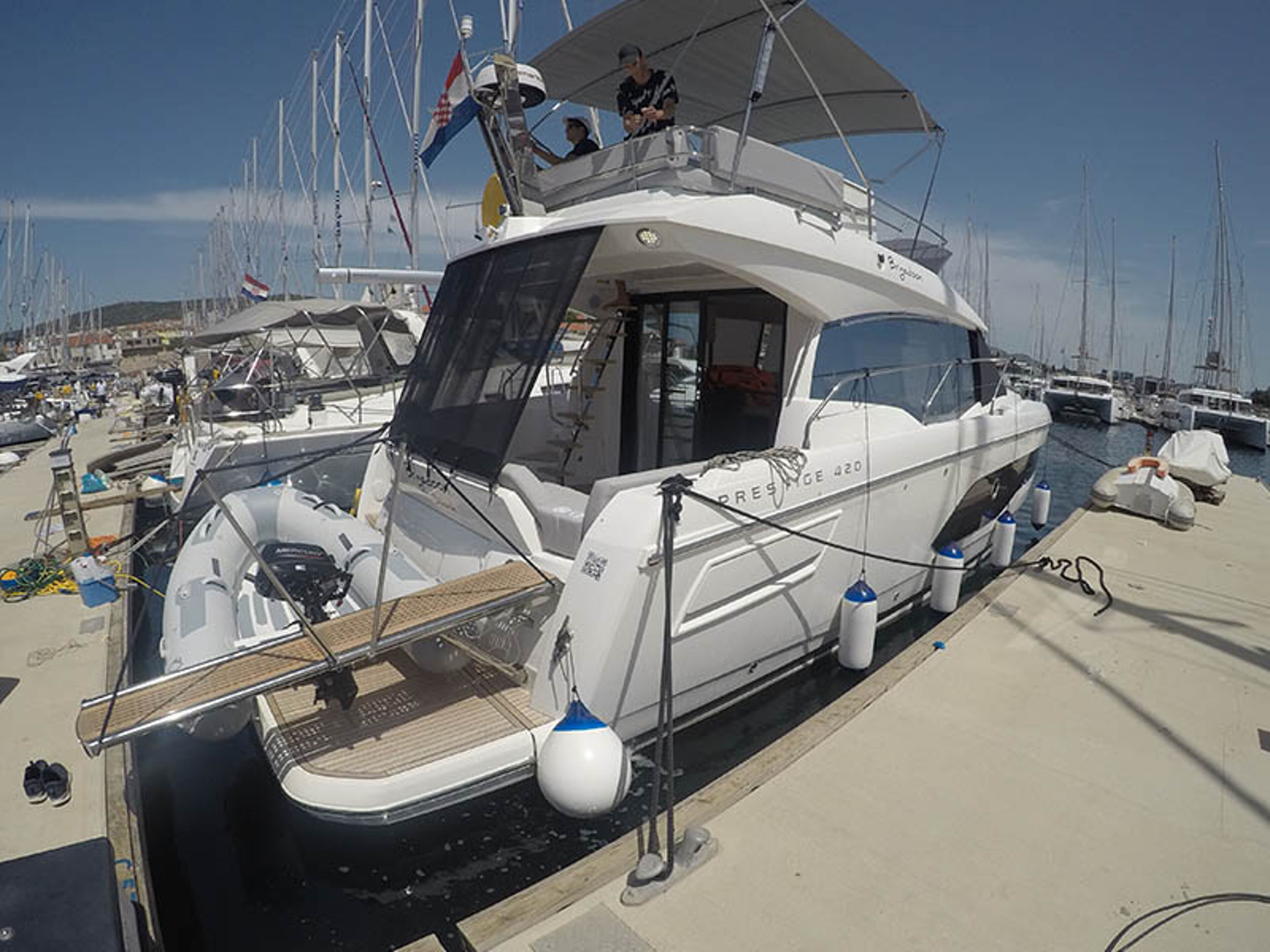 Prestige 420 Fly Brigadoon