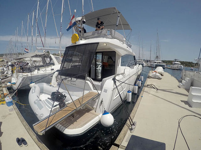 Prestige 420 Fly Brigadoon
