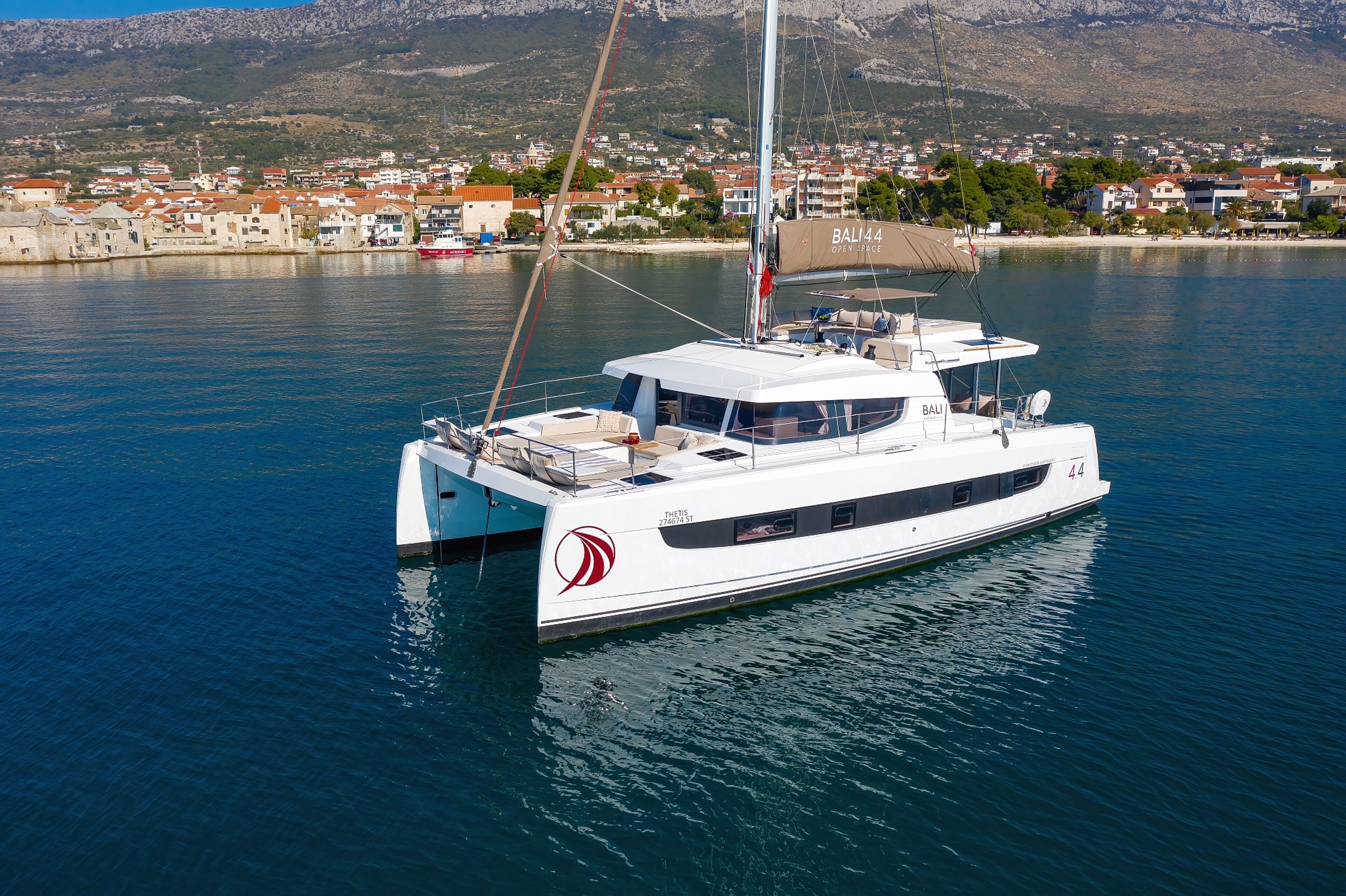 Bali 4.4 - 4 + 1 cab. Thetis
