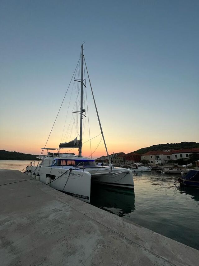 Fountaine Pajot Elba 45 - 5 cab. La Grange