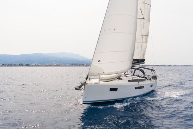 Sun Odyssey 410 - 3 cab. Aella